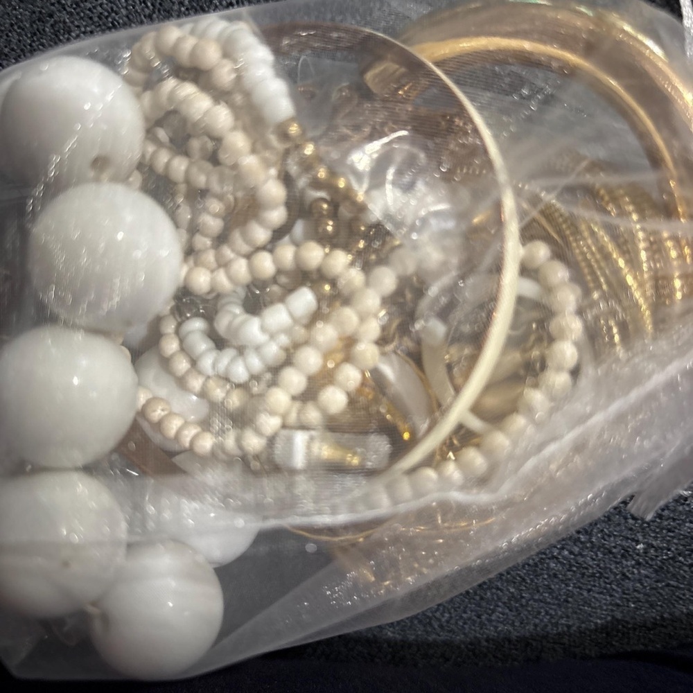 Gold and white tone Mystery Jewelry bag Vintage & Modern Costume Jewelry - Picture 2 of 3
